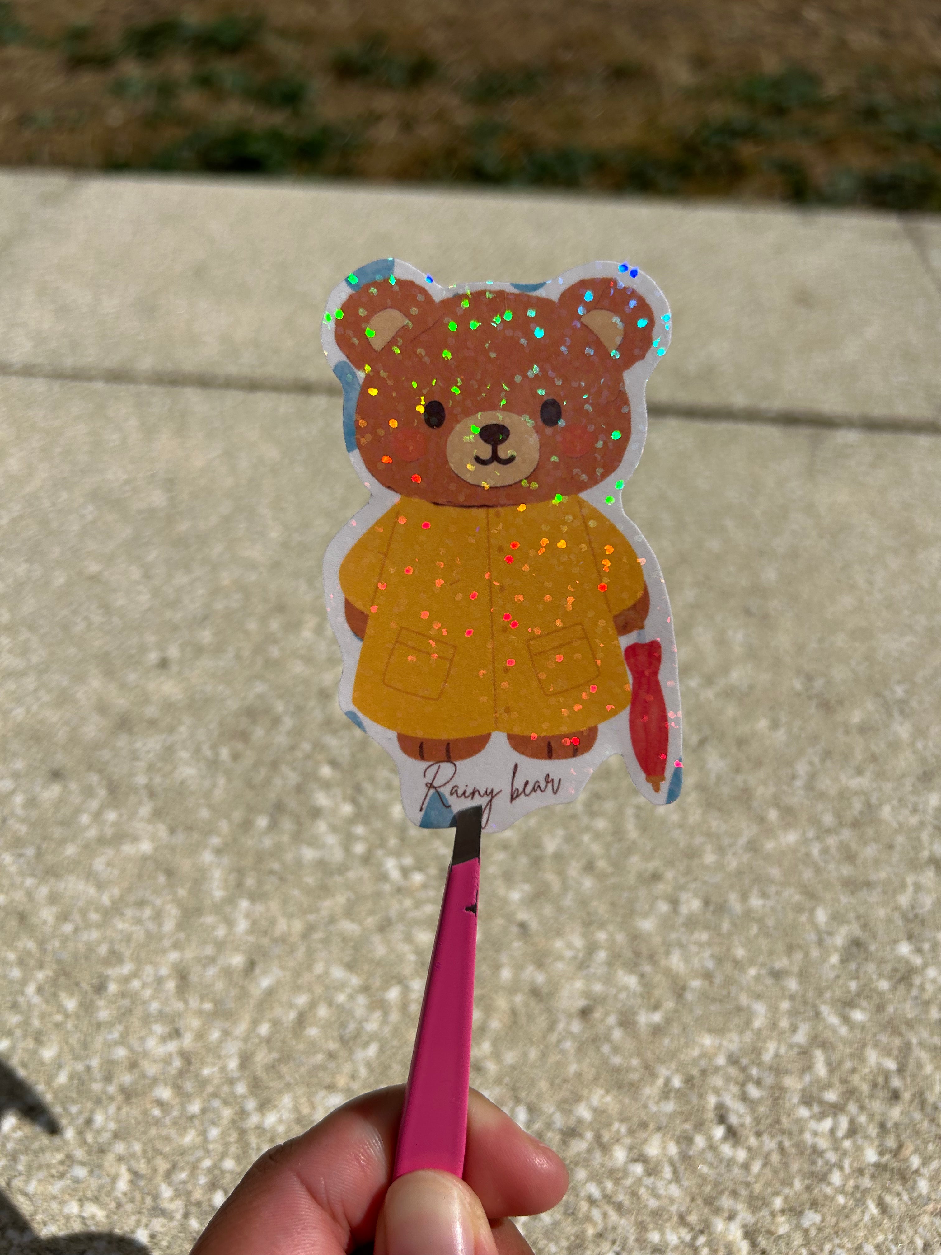 ☔️ Rainy Bear – finition holographique ✨