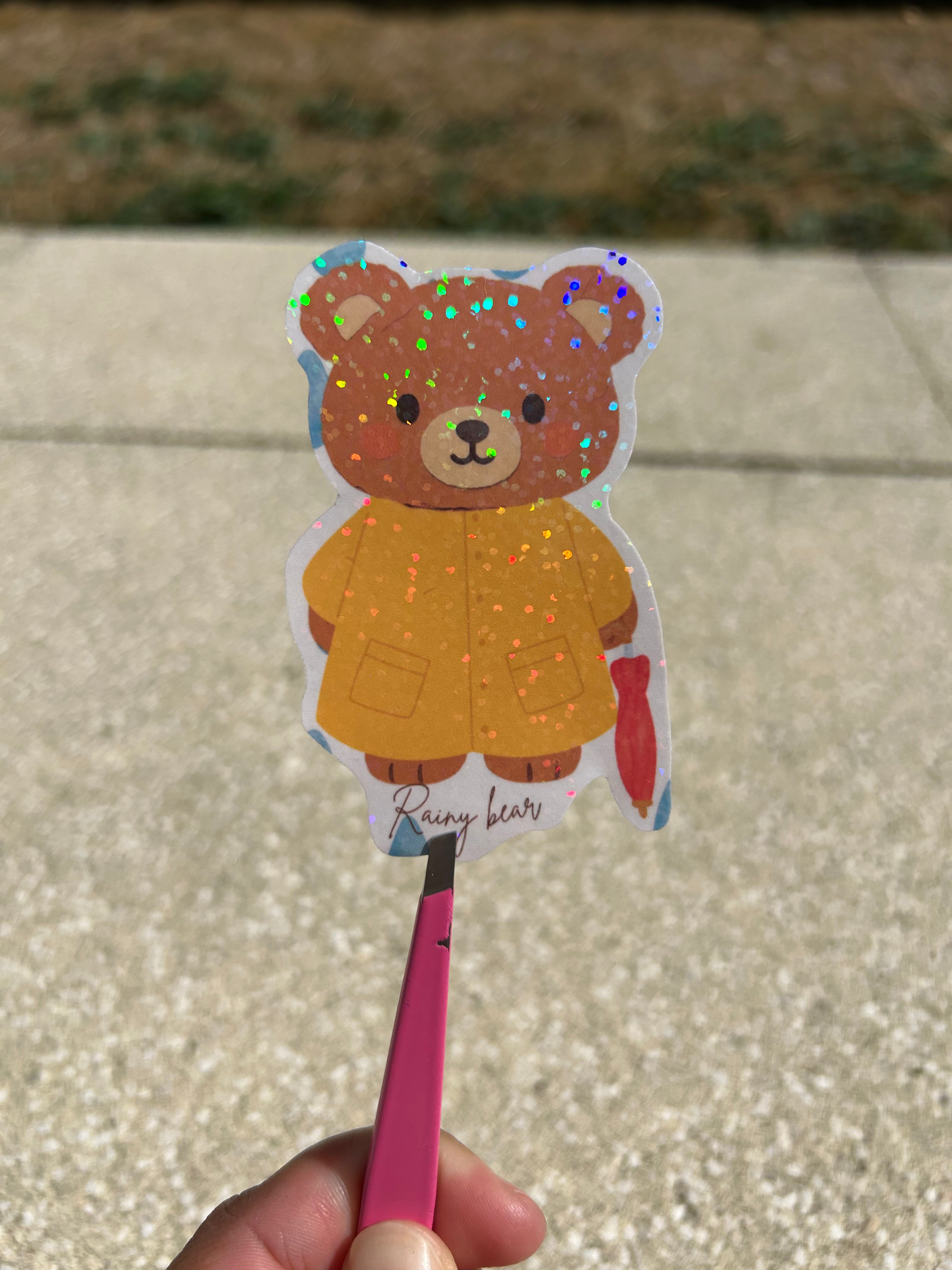 ☔️ Rainy Bear – finition holographique ✨