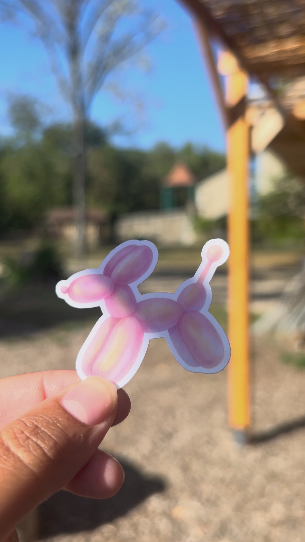 🐾 Sticker balloon dog – fini holographique ✨